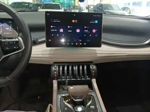 BYD Yuan PLUS — Фото автомобиля 12