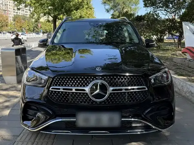 Mercedes-Benz GLE-Class — Фото автомобиля 3