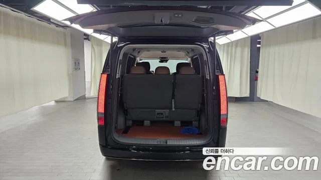 Hyundai Staria Staria 4WD Lounge 7 мест — Фото автомобиля 20