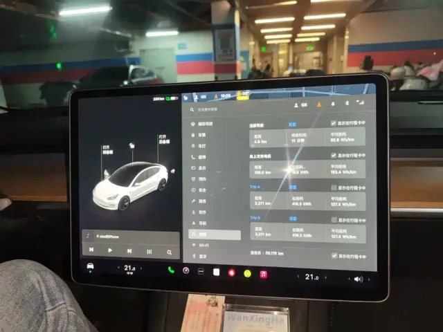 Tesla Model 3 — Фото автомобиля 13