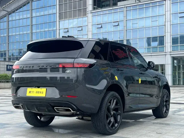 Land Rover Range Rover Sport — Фото автомобиля 4