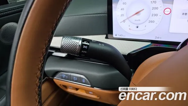 Genesis GV80 — Фото автомобиля 14