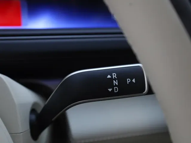 Nio ES8 — Фото автомобиля 13