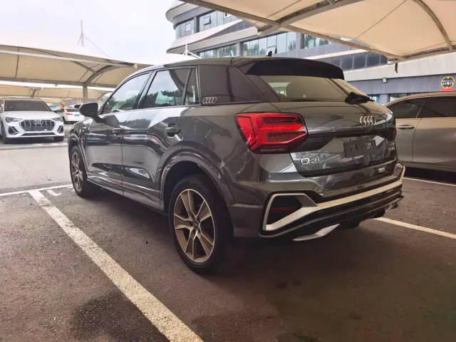 Audi Q2L — Фото автомобиля 21