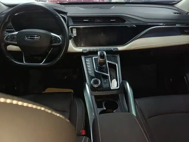 Geely Boyue — Фото автомобиля 9