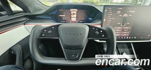 Tesla Model S — Фото автомобиля 6