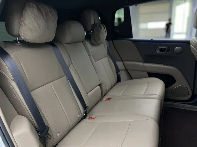 Li Auto i6 — Фото автомобиля 24
