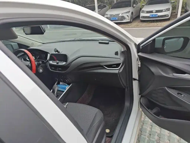 Chevrolet Cavalier — Фото автомобиля 19