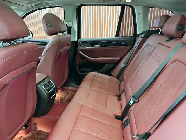 BMW BMW iX3 2022 Facelift Leading Model — Фото автомобиля 8