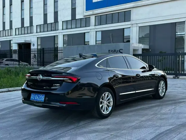 Buick LaCrosse — Фото автомобиля 9
