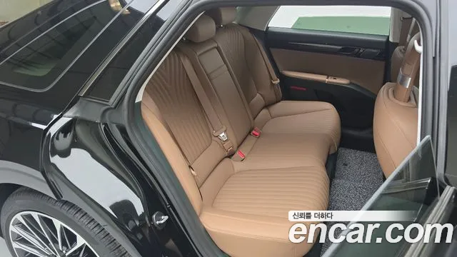 Hyundai Grandeur GN7 — Фото автомобиля 12