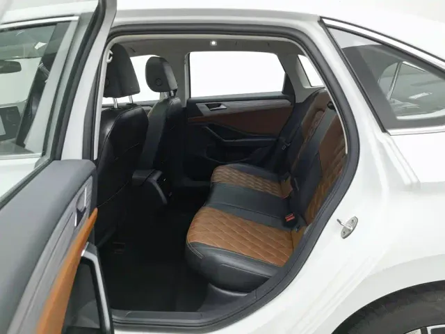 Volkswagen Sagitar — Фото автомобиля 15