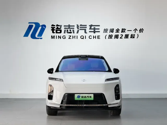 Nio ES8 — Фото автомобиля 5