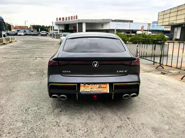 Changan UNI-V — Фото автомобиля 9