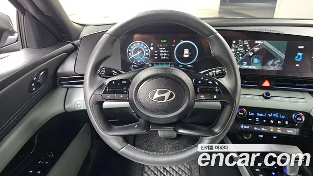 Hyundai AVANTE Inspiration — Фото автомобиля 13