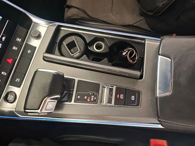 Audi A6L — Фото автомобиля 13