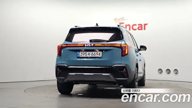 Kia Seltos — Фото автомобиля 4