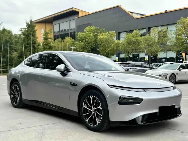 Xpeng P7 — Фото автомобиля 3
