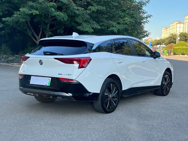 Buick Velite 6 — Фото автомобиля 6