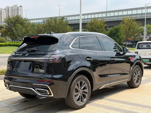 Hongqi HS5 — Фото автомобиля 17