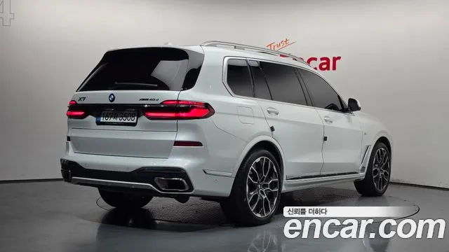 BMW X7 — Фото автомобиля 2