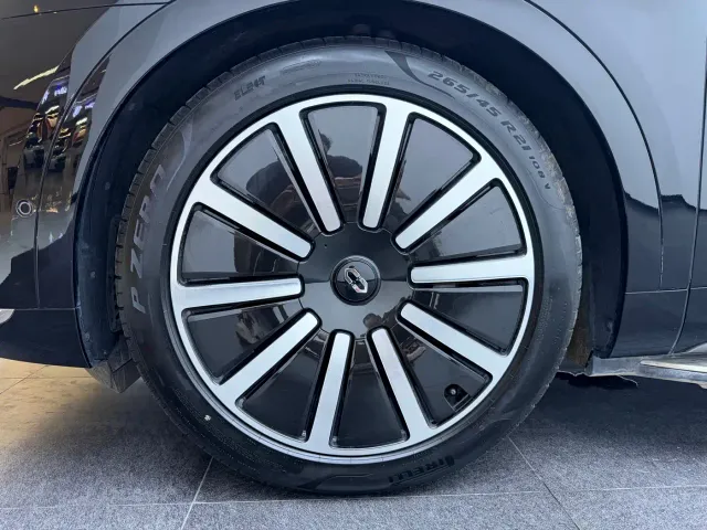Aito M9 — Фото автомобиля 30