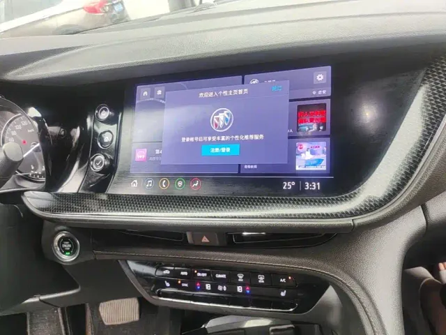 Buick Envision Plus — Фото автомобиля 12