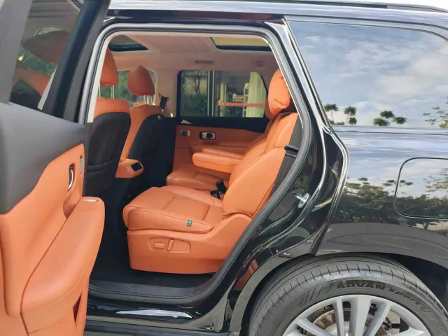 Leapmotor C16 — Фото автомобиля 12