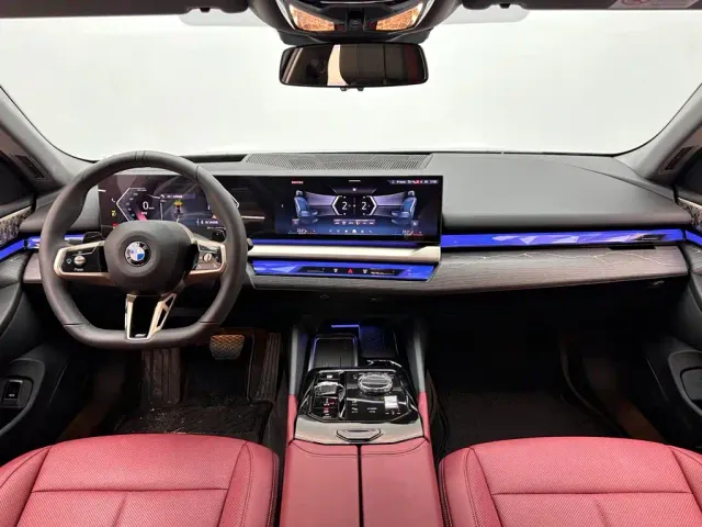 BMW 5 Series — Фото автомобиля 10