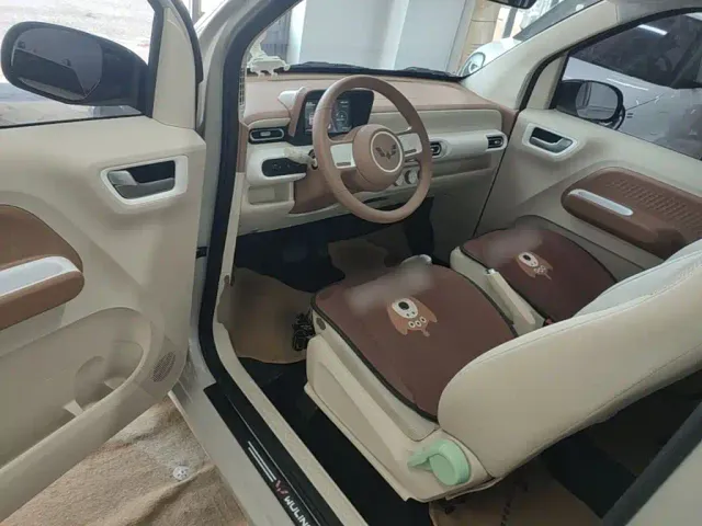 Wuling Hongguang Mini EV — Фото автомобиля 15
