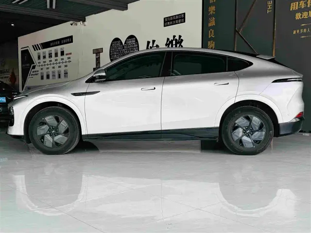 Xpeng G6 — Фото автомобиля 10