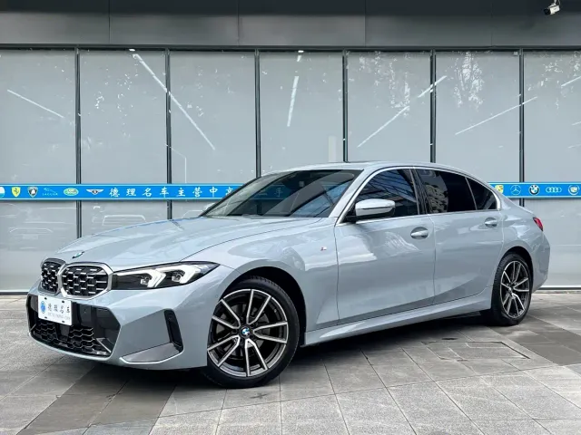 Фотография автомобиля — BMW 3 Series