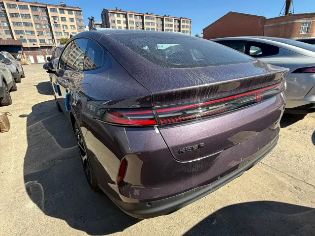 Changan Qiyuan A06 — Фото автомобиля 7