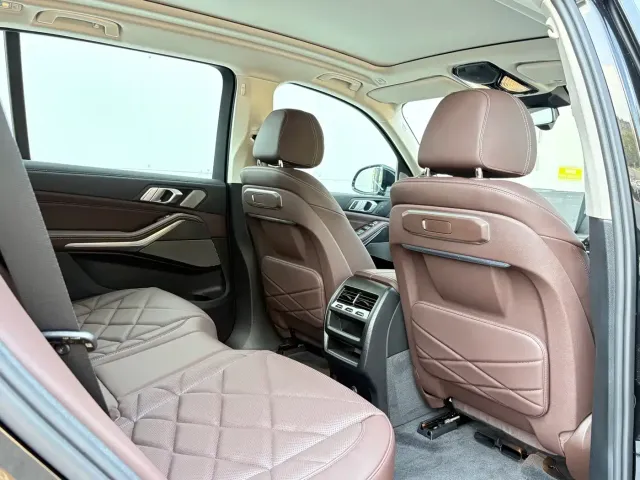 BMW BMW X5 2023 xDrive 30Li Premium M Sport Package — Фото автомобиля 14