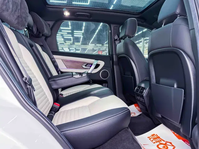 Land Rover Discovery Sport — Фото автомобиля 16