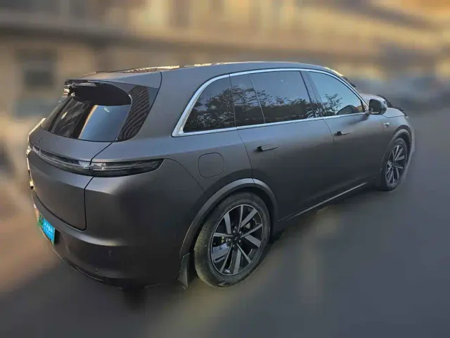 Li Auto L7 — Фото автомобиля 5