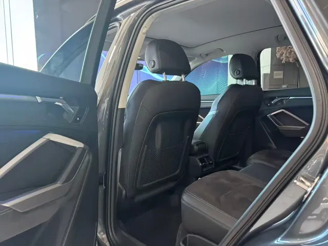 Audi Q3 — Фото автомобиля 9