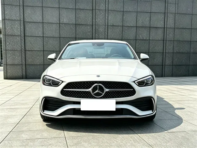 Mercedes-Benz C-Class — Фото автомобиля 2