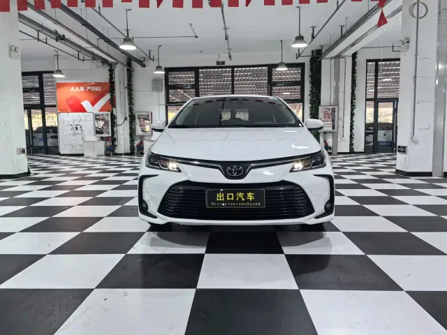 Toyota Corolla — Фото автомобиля 2