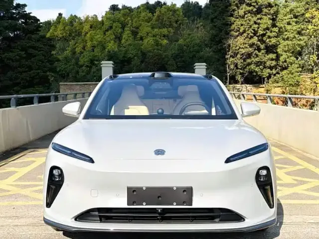Nio ET5 Touring — Фото автомобиля 2
