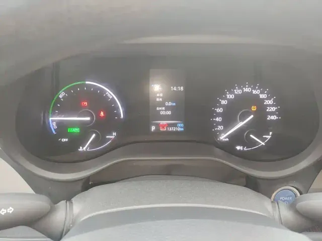 Toyota Sienna — Фото автомобиля 11