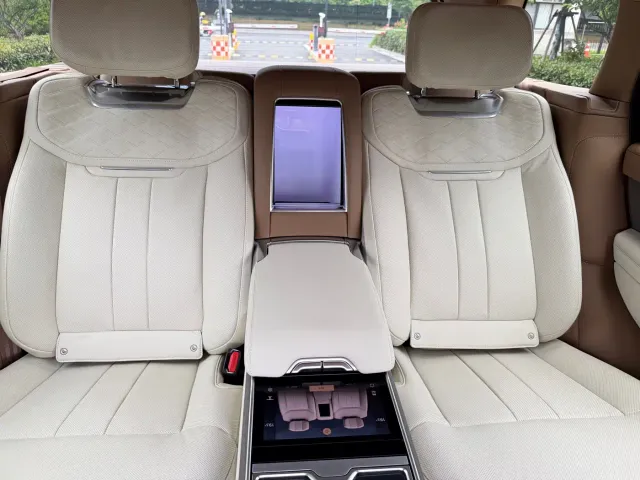 Land Rover Range Rover — Фото автомобиля 14