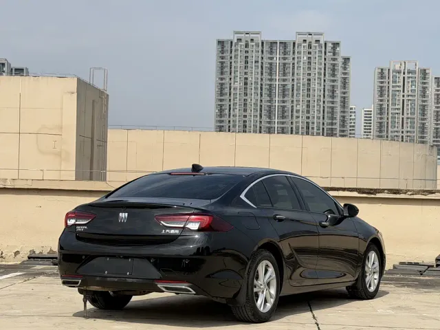 Buick Regal — Фото автомобиля 4