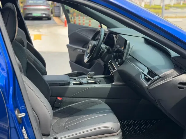 Lexus RX — Фото автомобиля 10