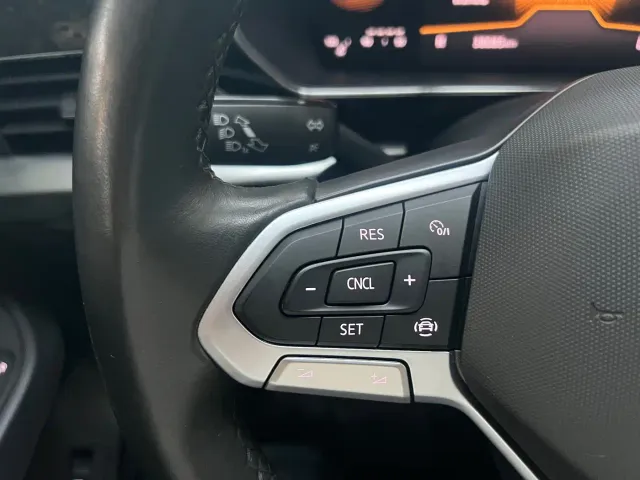 Volkswagen Passat — Фото автомобиля 19