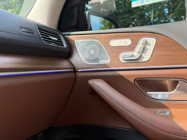 Mercedes-Benz GLE-Class — Фото автомобиля 15