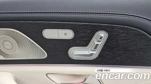 Mercedes-Benz GLE-Class — Фото автомобиля 19