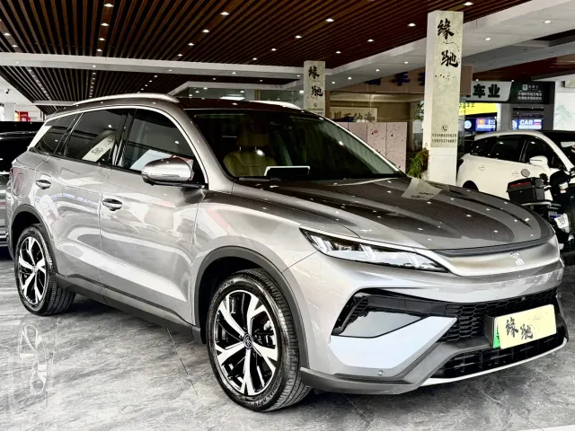 BYD Song Pro — Фото автомобиля 3