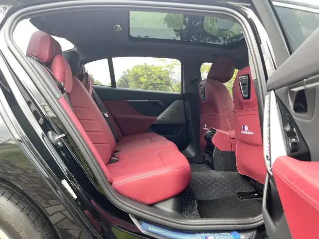 BMW 5 Series — Фото автомобиля 15