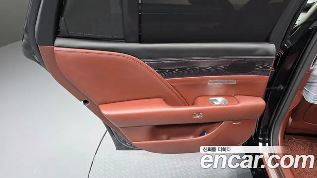 Genesis G90 — Фото автомобиля 22